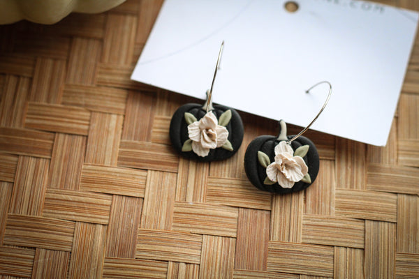 BLACK PUMPKIN HOOP