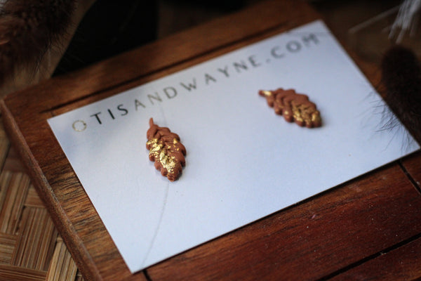 GOLD LEAF STUD