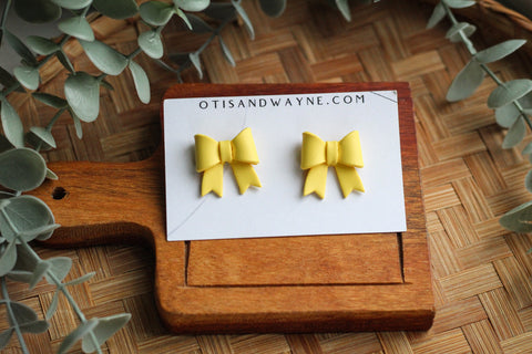 BIG YELLOW BOWS
