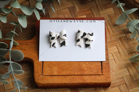 BLACK COW BOWS