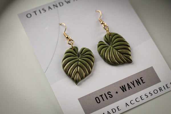 LEAFY LOVE