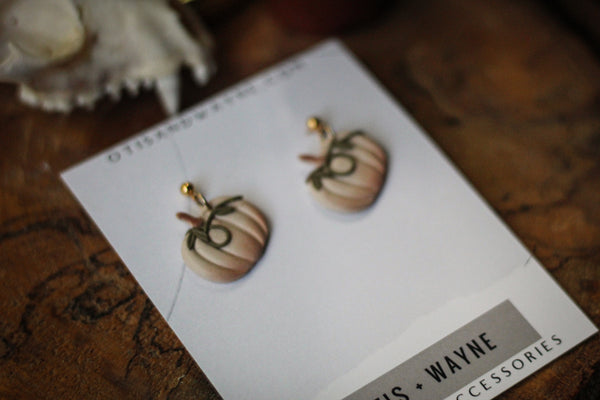 CLASSIC WHITE PUMPKIN