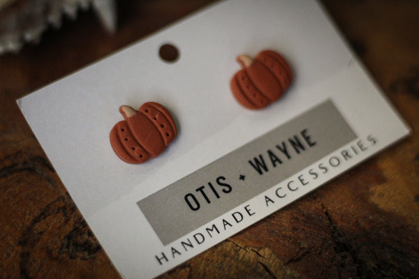 CLASSIC PUMPKIN STUD