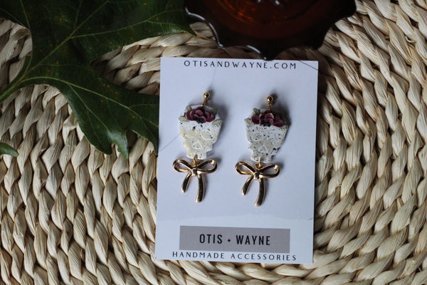 SKULLS AND BOWS