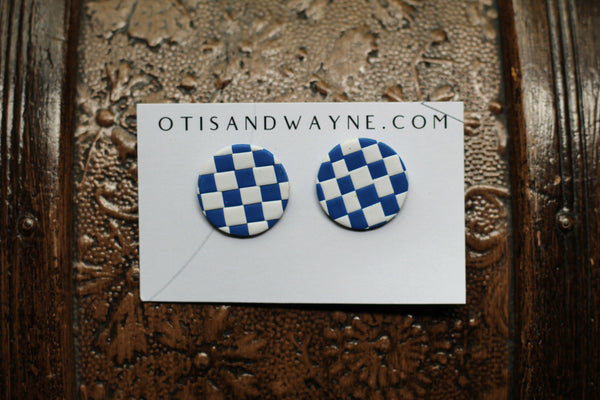 LARGE BLUE CHECKER