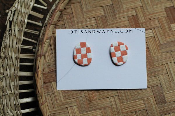 ORGANIC CHECKER STUD