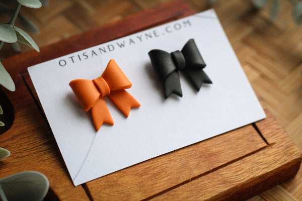 ORANGE AND BLACK BOWS