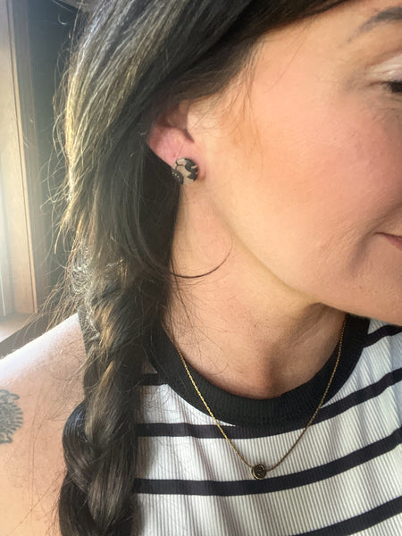 MINI LACE STUD