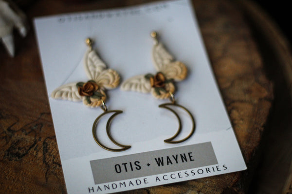 BUTTERFLY HALF MOONS