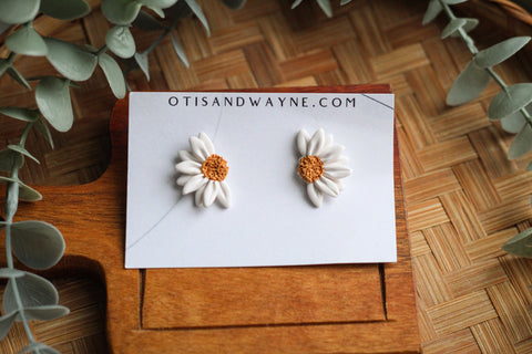 HALF DAISY
