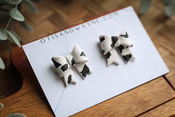 BLACK COW BOWS